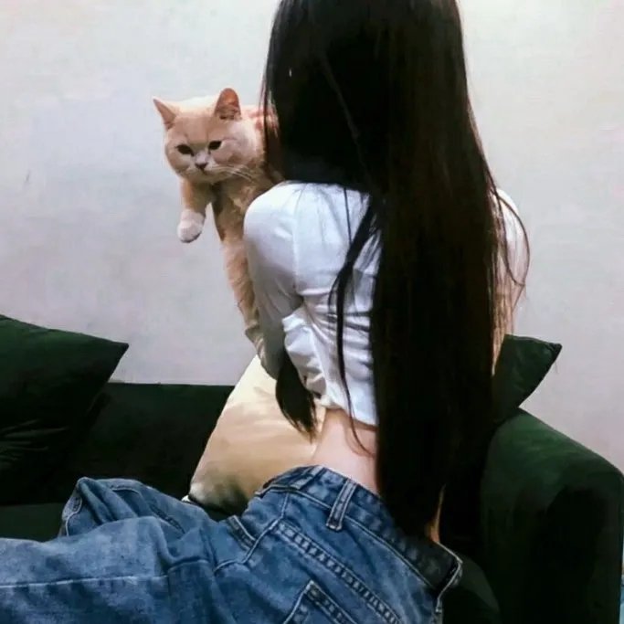 早上下班的女人